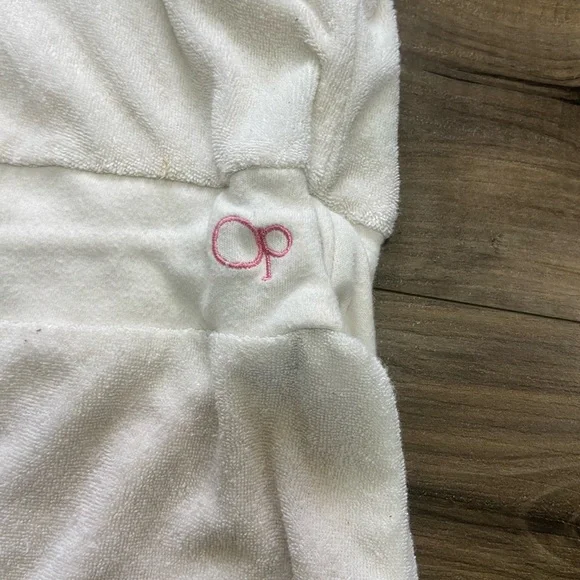 Y2K Sleeveless Hooded Dress in Soft White - Picture 3 of 5